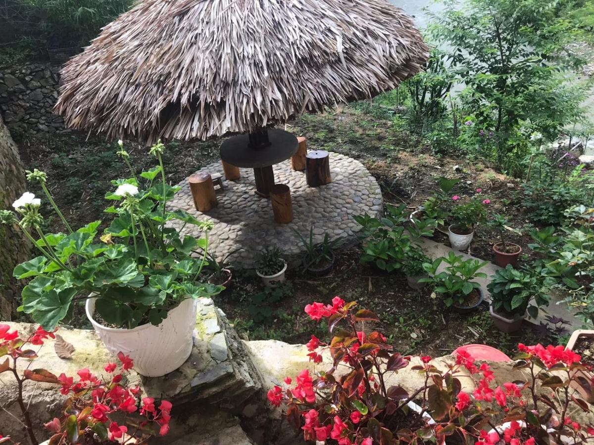 Dong Suoi H'Mong Homestay & Bungalow - Trek & Vegetarian Food Mu Cang Chai Zewnętrze zdjęcie