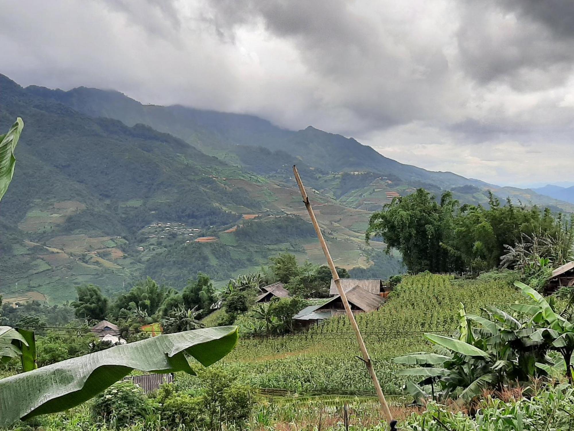 Dong Suoi H'Mong Homestay & Bungalow - Trek & Vegetarian Food Mu Cang Chai Zewnętrze zdjęcie